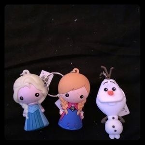 NWT DISNEY FROZEN 2 ANNA ELSA AND OLAF KEYCHAINS